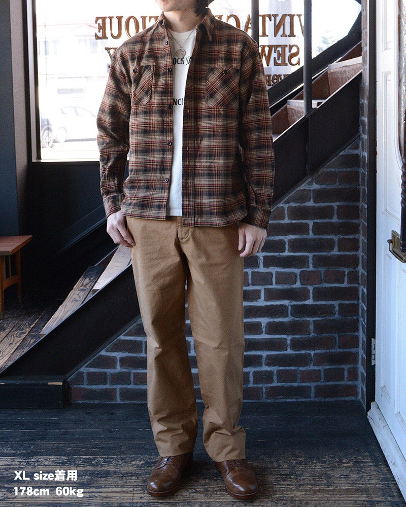 アメカジの雰囲気漂うヘビーネルシャツコーデ